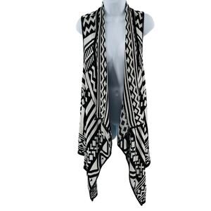 Questions Black White Aztec Sleeveless Open Front Hi Lo Hem Sweater Cardigan 1X